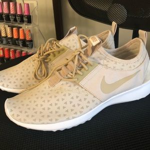 Women’s Nike Juvenate
